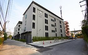 โรงแรมอัลมาส กรุงเทพ